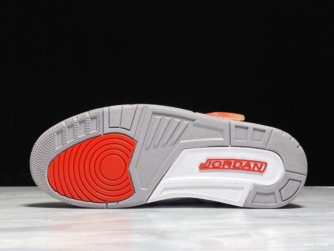 Rep 3 of Hall Air Retro Jordan Fame 136064-116 0723